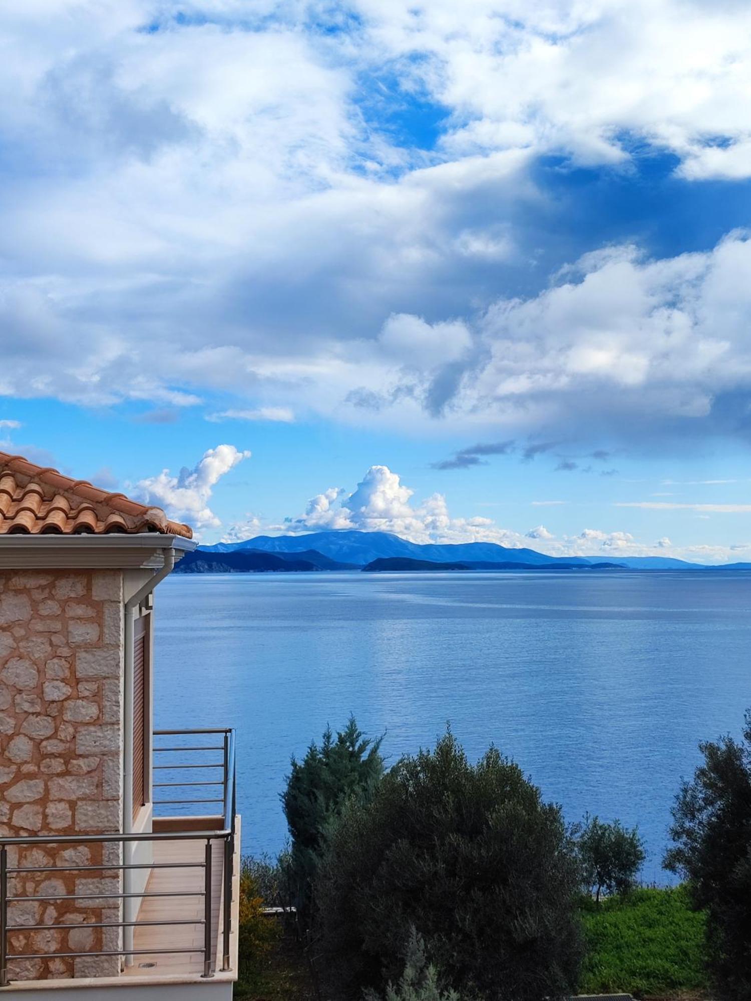 Iris Villas Lefkada - Marine Villa With Private Sea Access Сивота Экстерьер фото